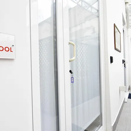 Ninarella Oda ve Kahvaltı 4*