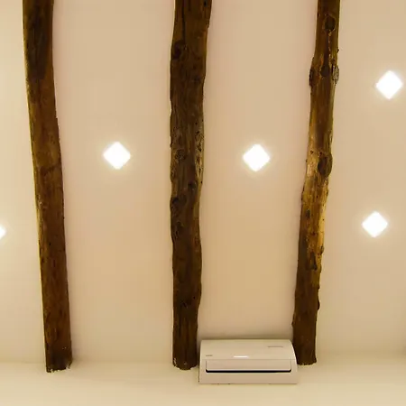 לינה וארוחת בוקר Ninarella